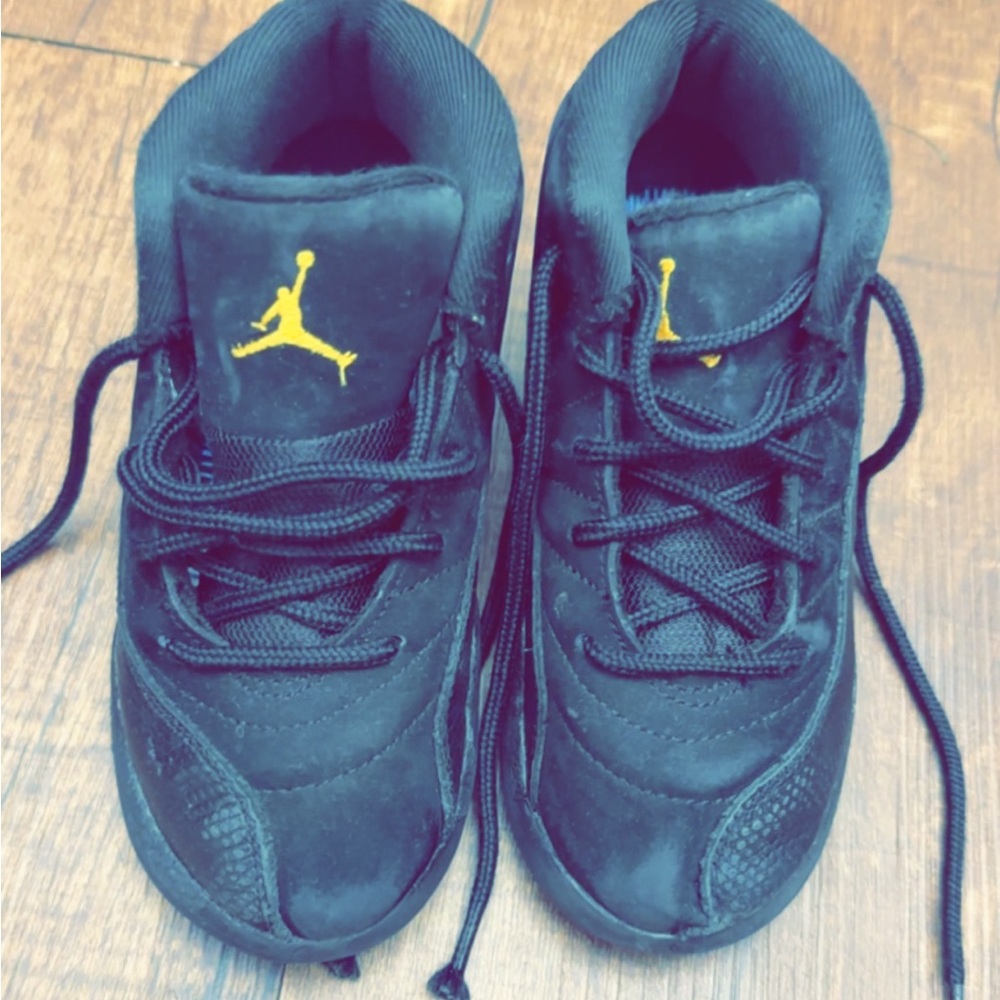 Jordan 12 - Picture 6 of 6